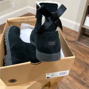 UGG Black Ankle Boot with Back Bow
